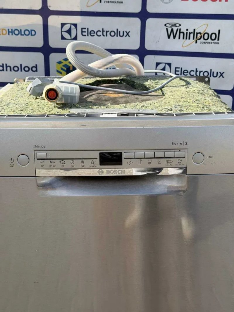 Посудомийна машина б/в 60см BOSCH 85/60/60 Металік #07701 у відмінному стані — фото 4