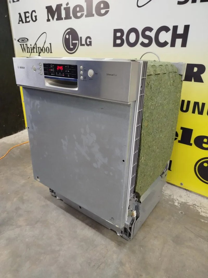 Посудомийна машина фірми Bosch — фото 3