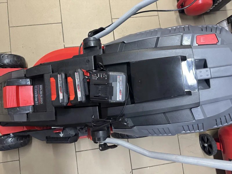 Потужна Акумуляторна газонокосарка Einhell GE-CM 43 Li M Kit — фото 3