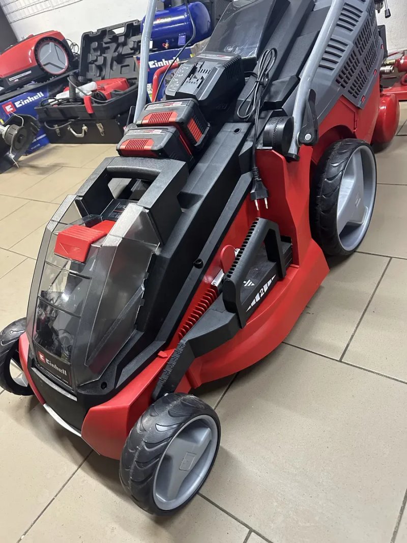 Потужна Акумуляторна газонокосарка Einhell GE-CM 43 Li M Kit — фото 4