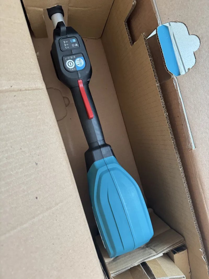 Потужний Акумуляторний Тример Makita 40V Max XGT® Безщітковий (4.0Ah) ОРИГІНАЛ — фото 5