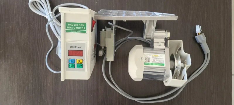 Потужний енергозберігаючий сервомотор Yixing 750W (220V) з позиціонером голки — фото 2
