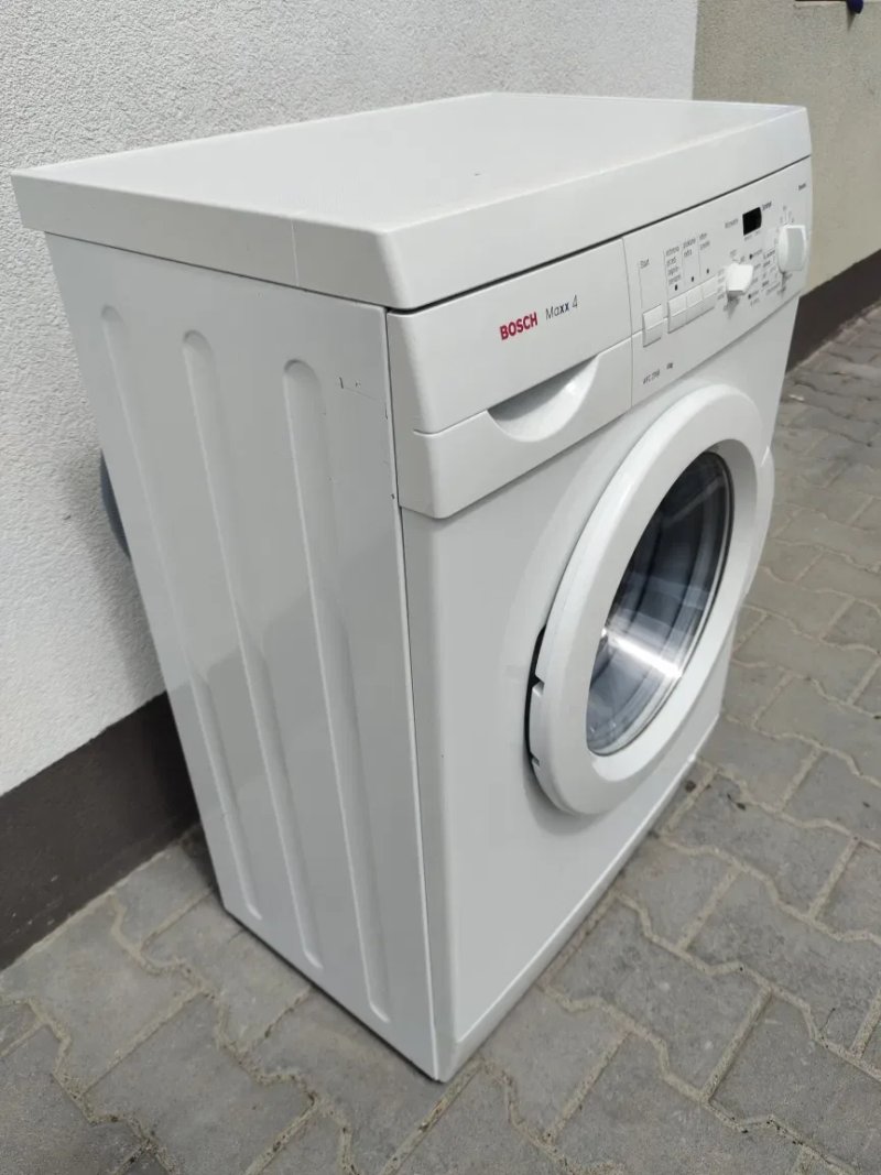 Пральна машина BOSCH МАХХ  4 kg  з Європи.вузька 40 см. Класний стан — фото 3