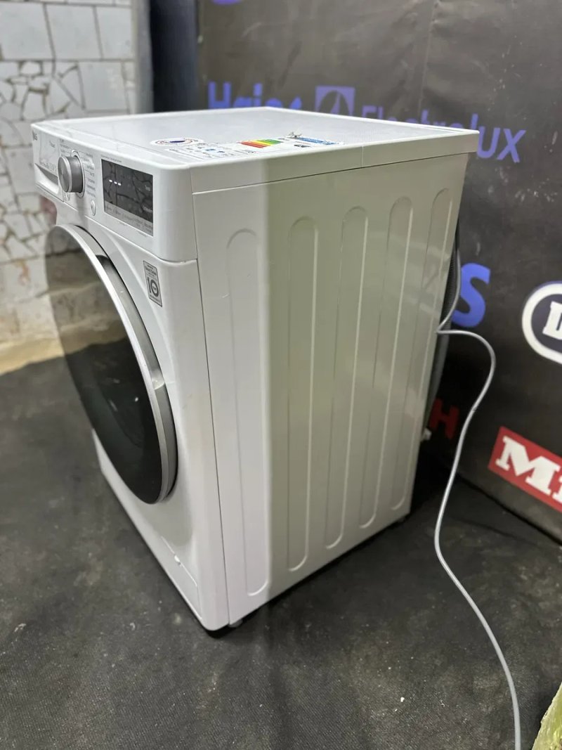 Пральна машина LG / 8 кг/2021 рік /Direct Drive/A+++/6motion/ TurboWash — фото 3