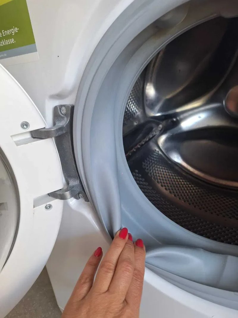 пральна машина з баком Bosch Vario perfect з Німеччини — фото 3