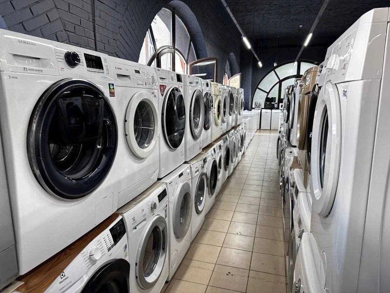 Пральна, стиральная машина з доставкою Indesit OMTWSA61053WK, занос — фото 3