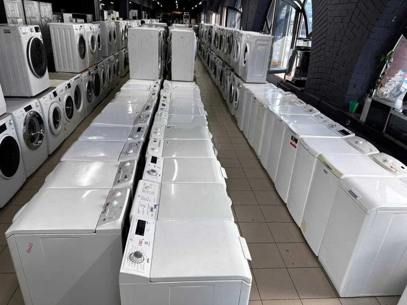 Пральна, стиральная машина з доставкою Indesit OMTWSA61053WK, занос — фото 5