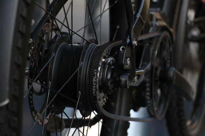 Преміальний електровелосипед HNF-Nicolai UD3 Urban All Terrain E-Bike Enviolo. Rock Shox, велосипед, ремінь — фото 3