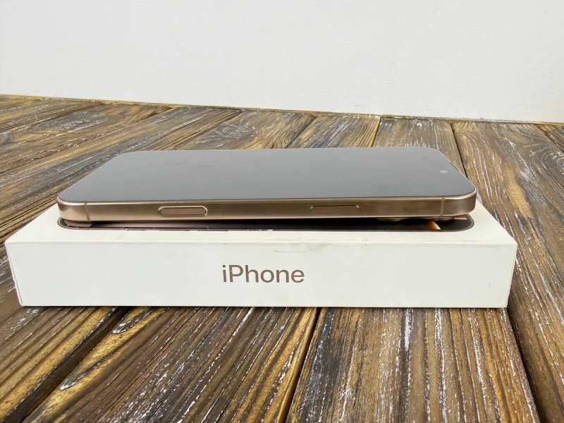 Преміальний Смартфон Apple Iphone 16 Pro MAX Desert /6.9"/Apple A18 PRO Bionic/256 GB — фото 7