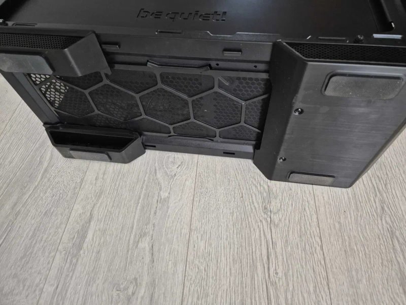 Преміум корпус be quiet! Dark Base 700 RGB. Можлива реверсна збірка — фото 8
