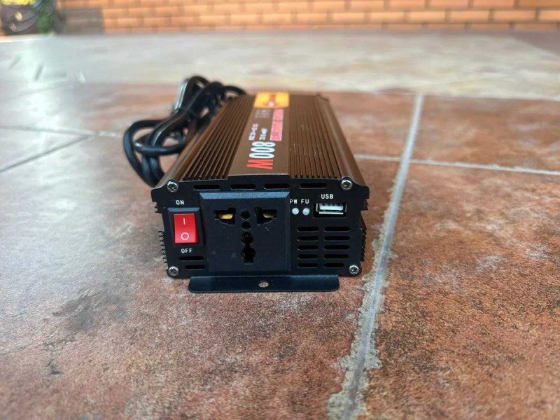 Преобразователь 12-220v 800w инвертор c зарядным. Для котлов, насосов — фото 5
