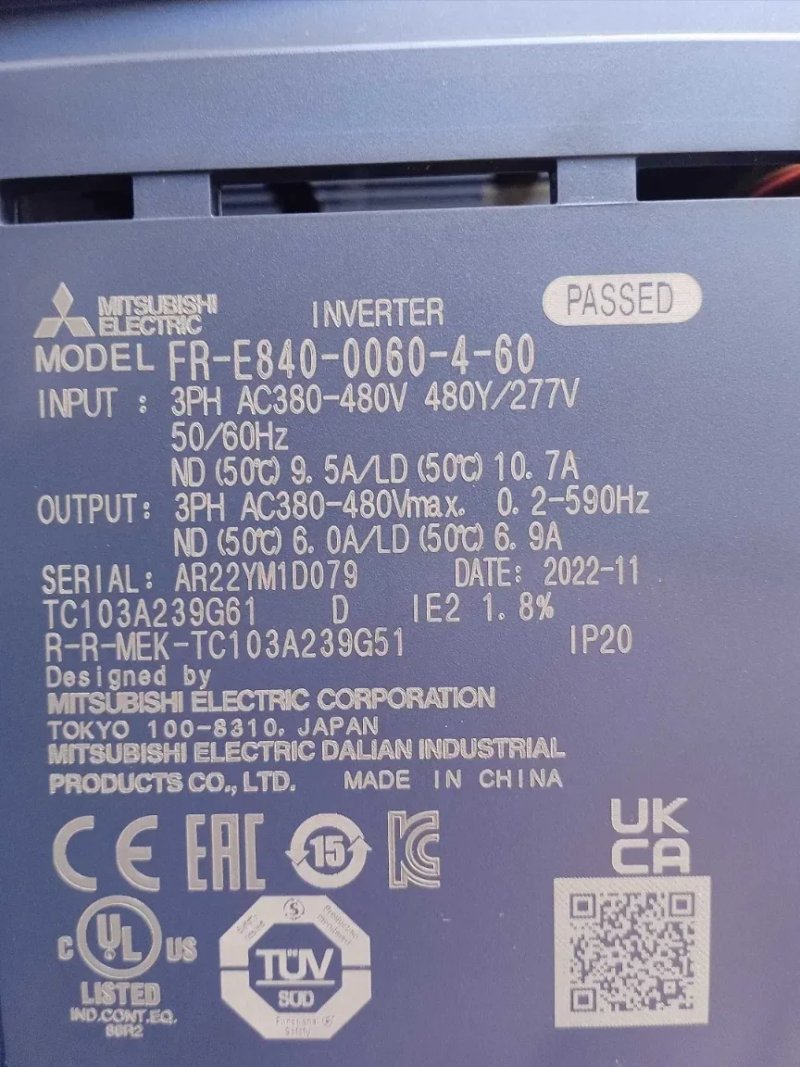Преобразователь частоты Mitsubishi Electric FR-E840-0040-4-60 2.2kW — фото 2