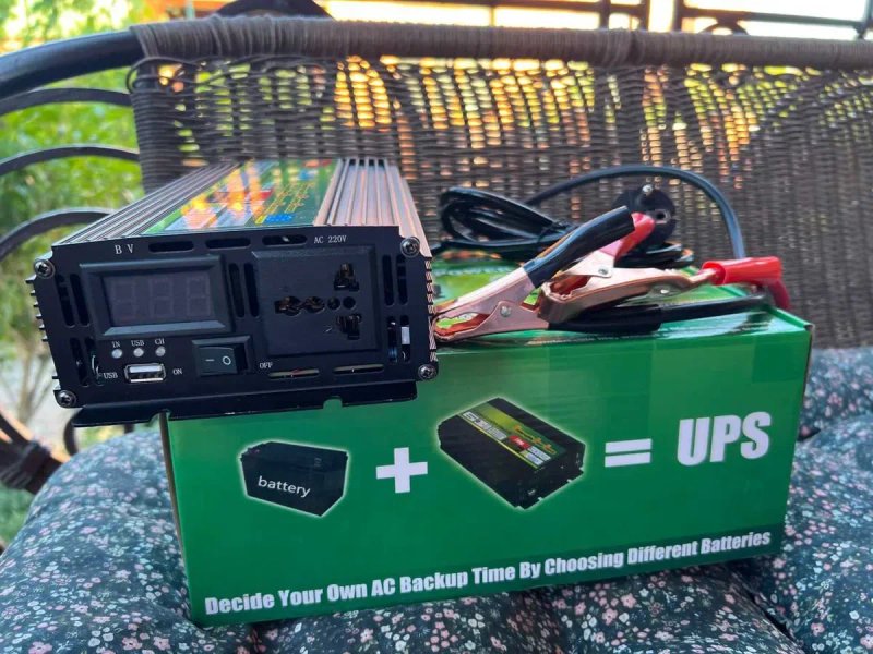 Преобразователь инвертор напряжения 3200 W 12/220V UPS з зарядним ИБП — фото 3