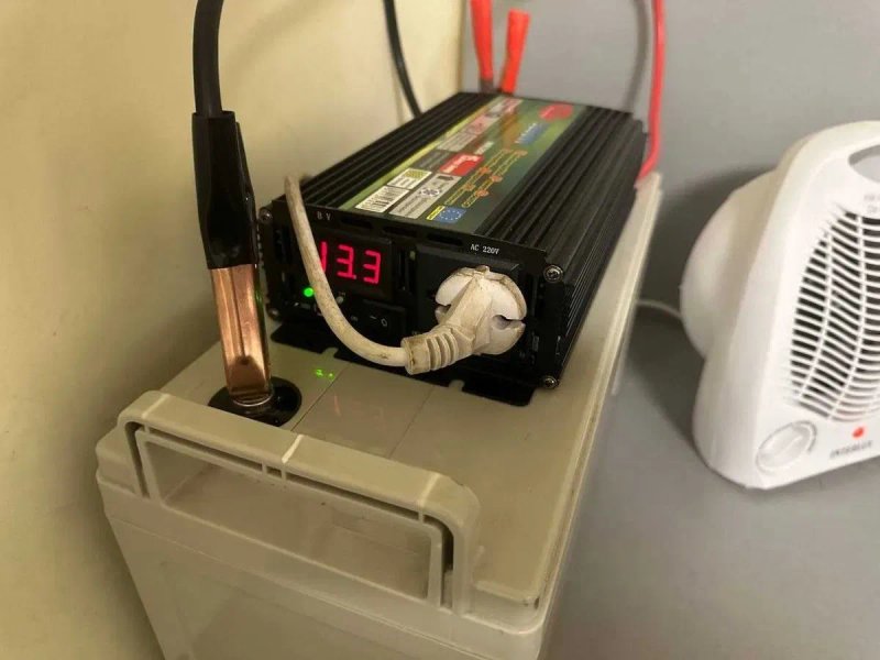 Преобразователь инвертор напряжения 3200 W 12/220V UPS з зарядним ИБП — фото 5