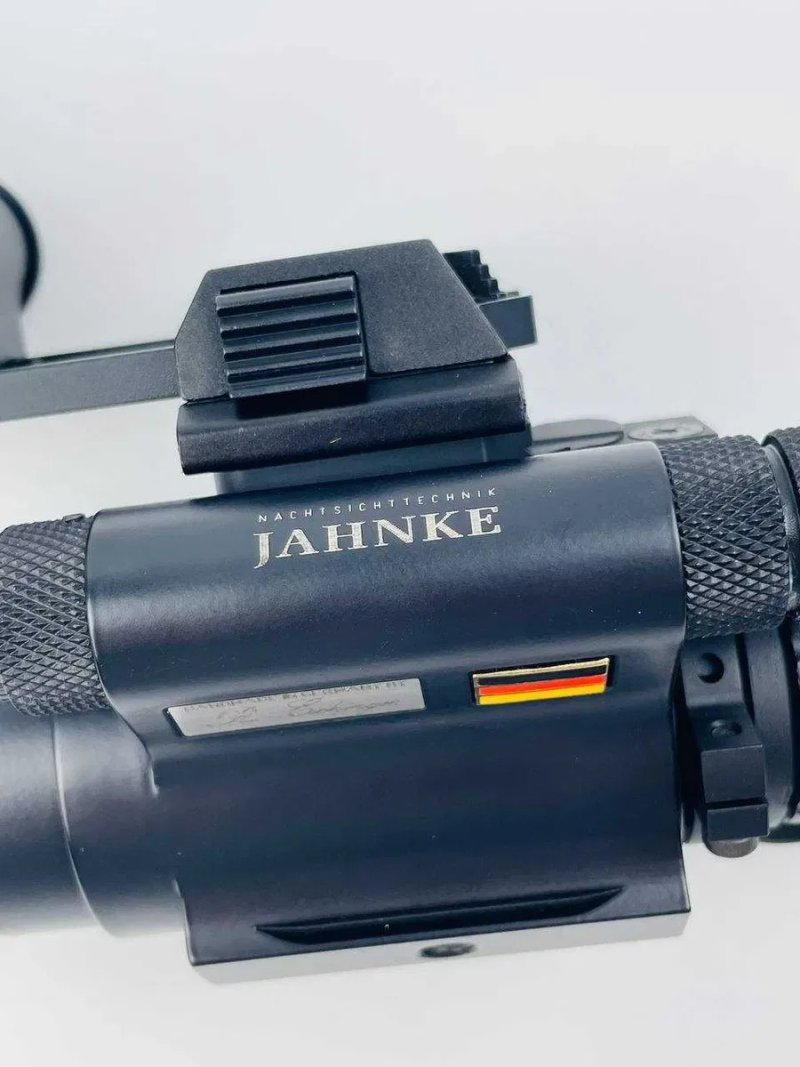 Прилад нічного бачення Jahnke DJ-8, зелений фосфор, Black — фото 4