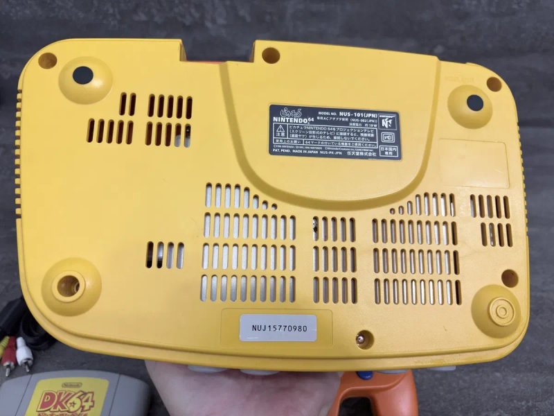 Приставка Nintendo N64 pikachu ntsc j — фото 3