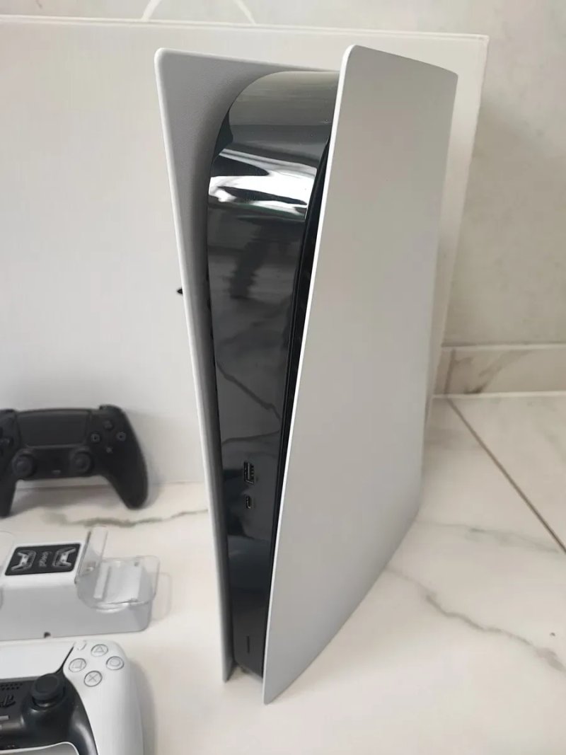 Приставка Sony PlayStation 5 Ps5 + геймпад і станція — фото 2