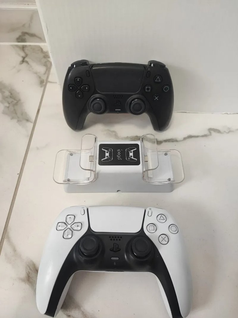 Приставка Sony PlayStation 5 Ps5 + геймпад і станція — фото 3