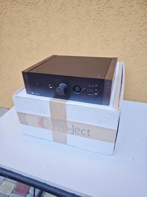 Pro-Ject Head Box DS2 B підсилювач для навушників