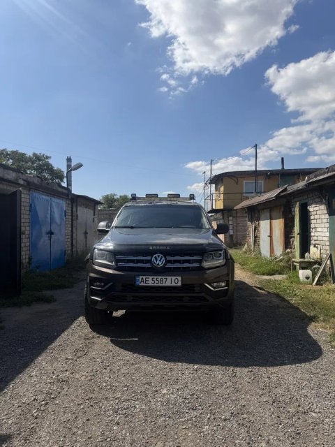 Продам amarok офіціал