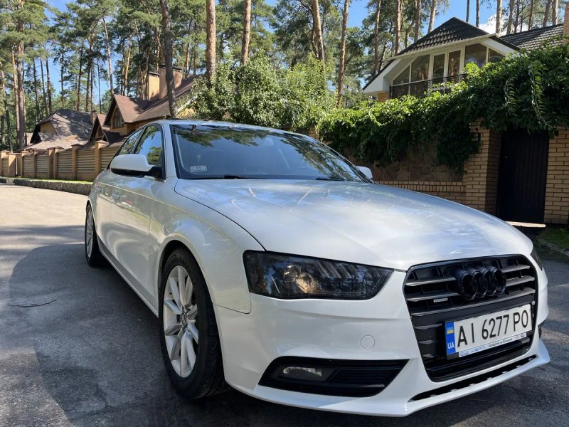 Продам Audi A4, 2012 року випуску. 2.0 бензин, автоматична коробка передач, повний привід (quattro). — фото 4