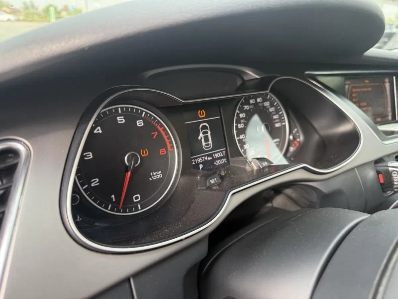 Продам Audi A4 2014 год 2.0 S-Line — фото 6