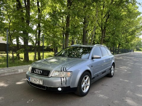 Продам Audi A4. Повний привід працює справно.