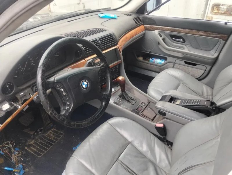 Продам БМВ на 2.8 автомати газ 4 — фото 4