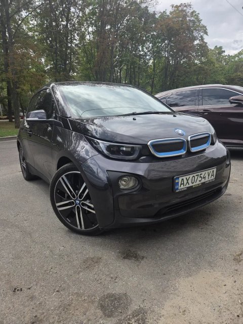 продам BMW I3 електромобиль