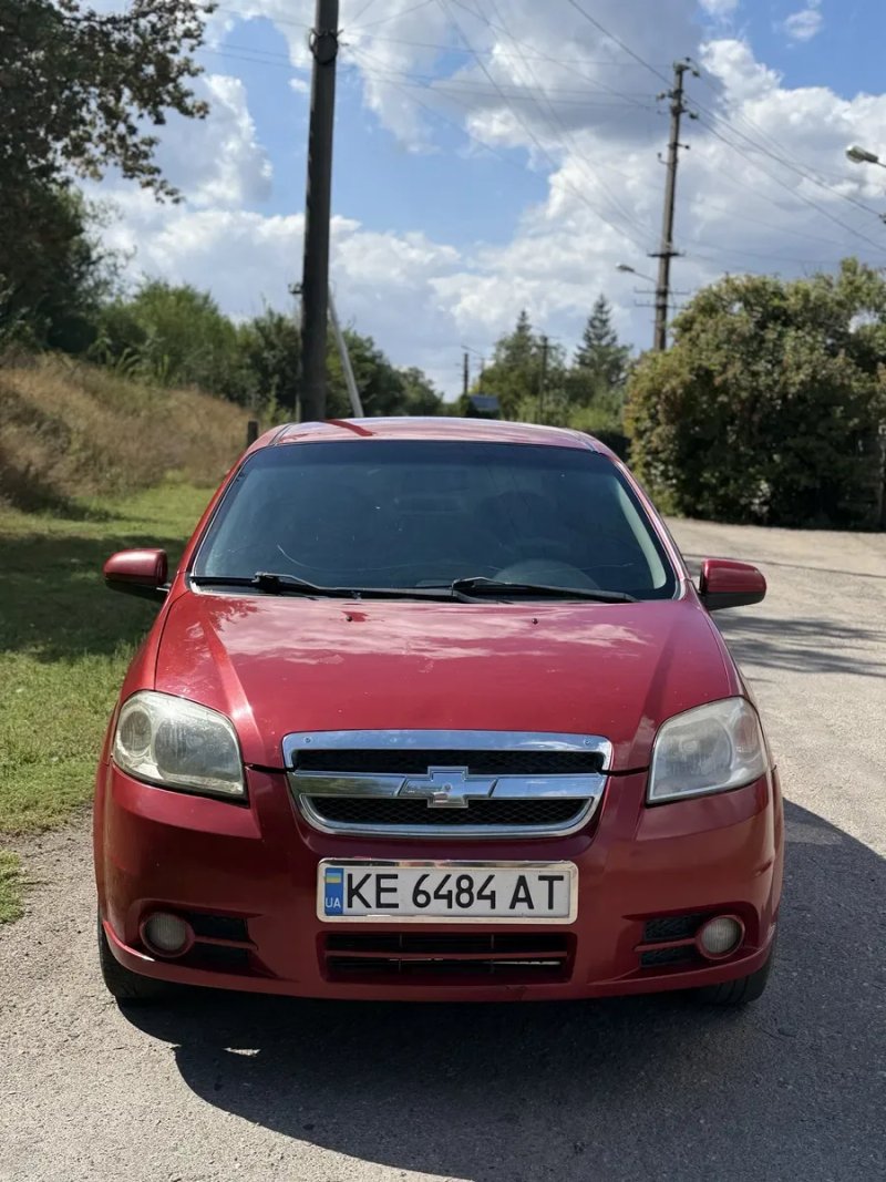 Продам Chevrolet Aveo 2010 року, 1.5 Газ/Бензин — фото 2