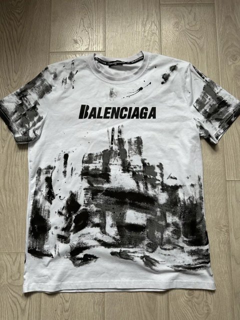 Продам чоловічу футболку Balenciaga