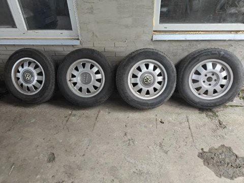 Продам диски з резиною ваг. 5 на 112  р 15