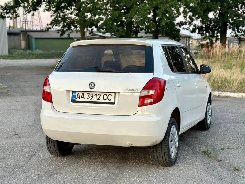 Продам дуже гарну машину 2012 року випуску Шкода Фабія газ бензин — фото 6