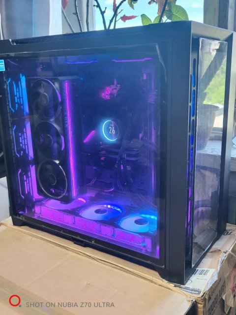 Продам дуже великий корпус фірми Thermaltake CTE C750 TG ARGB.