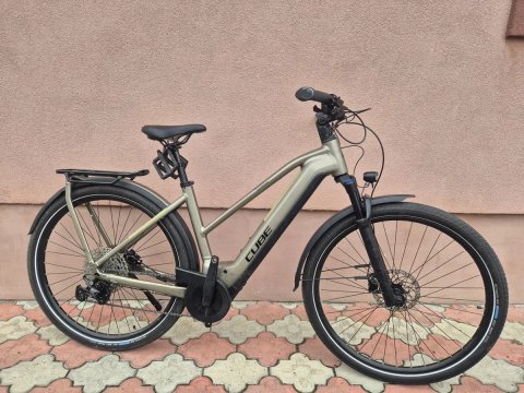 Продам електровелосипед Cube Kathmandu Pro