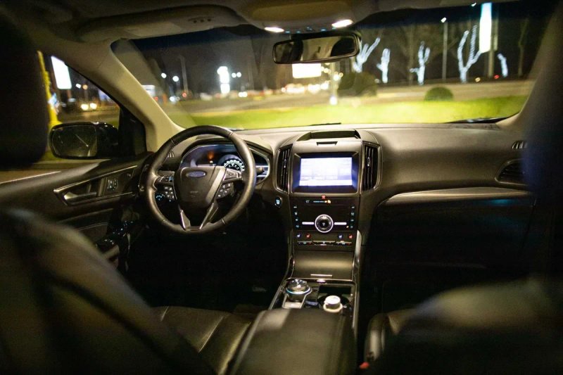 Продам Ford Edge 2020 года 2.0 AWD — фото 8