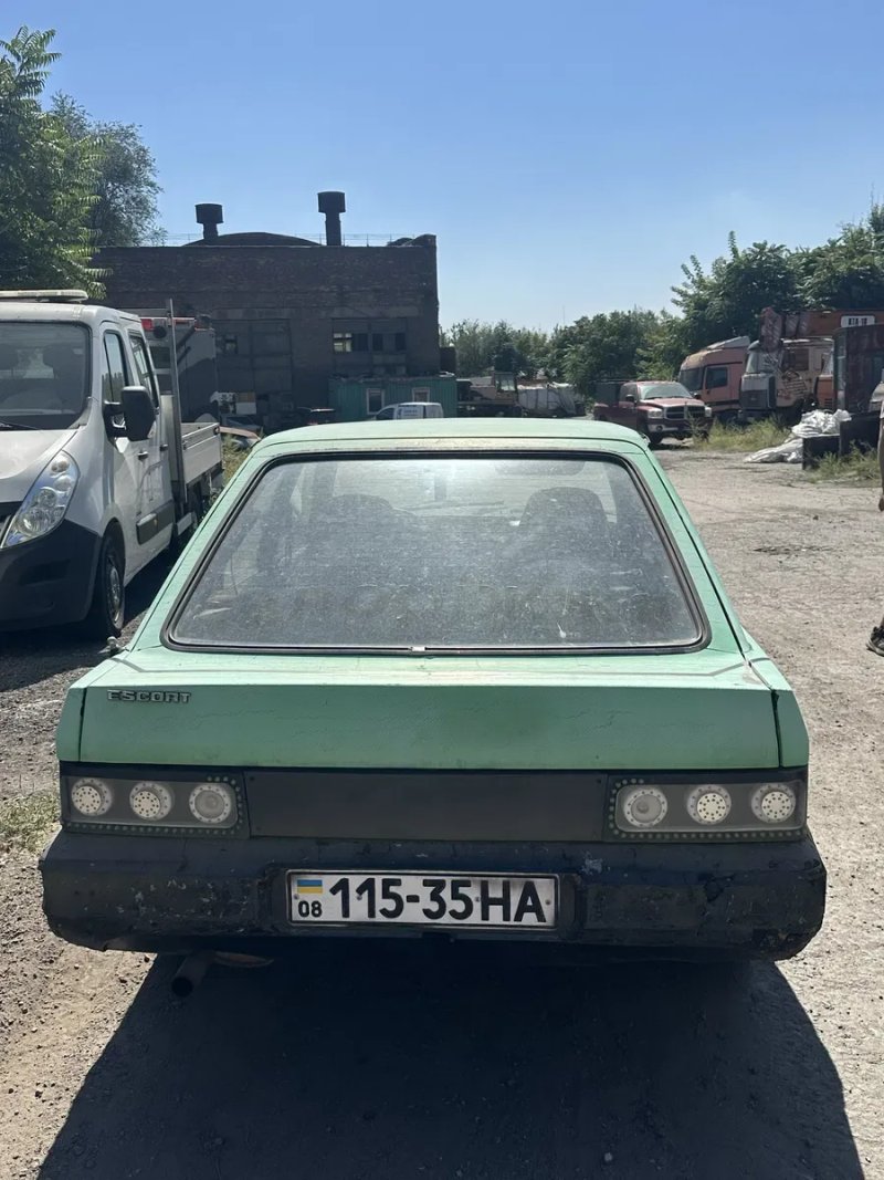 Продам Ford Escort 1982год на полном ходу — фото 5