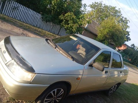 Продам гарне авто Ваз 2110 2006 рік бензин