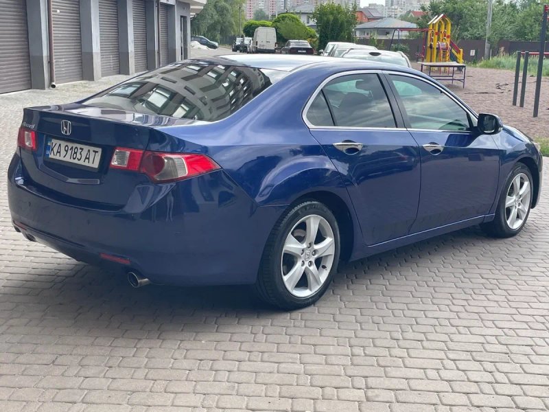 Продам Honda Accord 8 2008 року 2.0 газ/бенз Автомат — фото 5