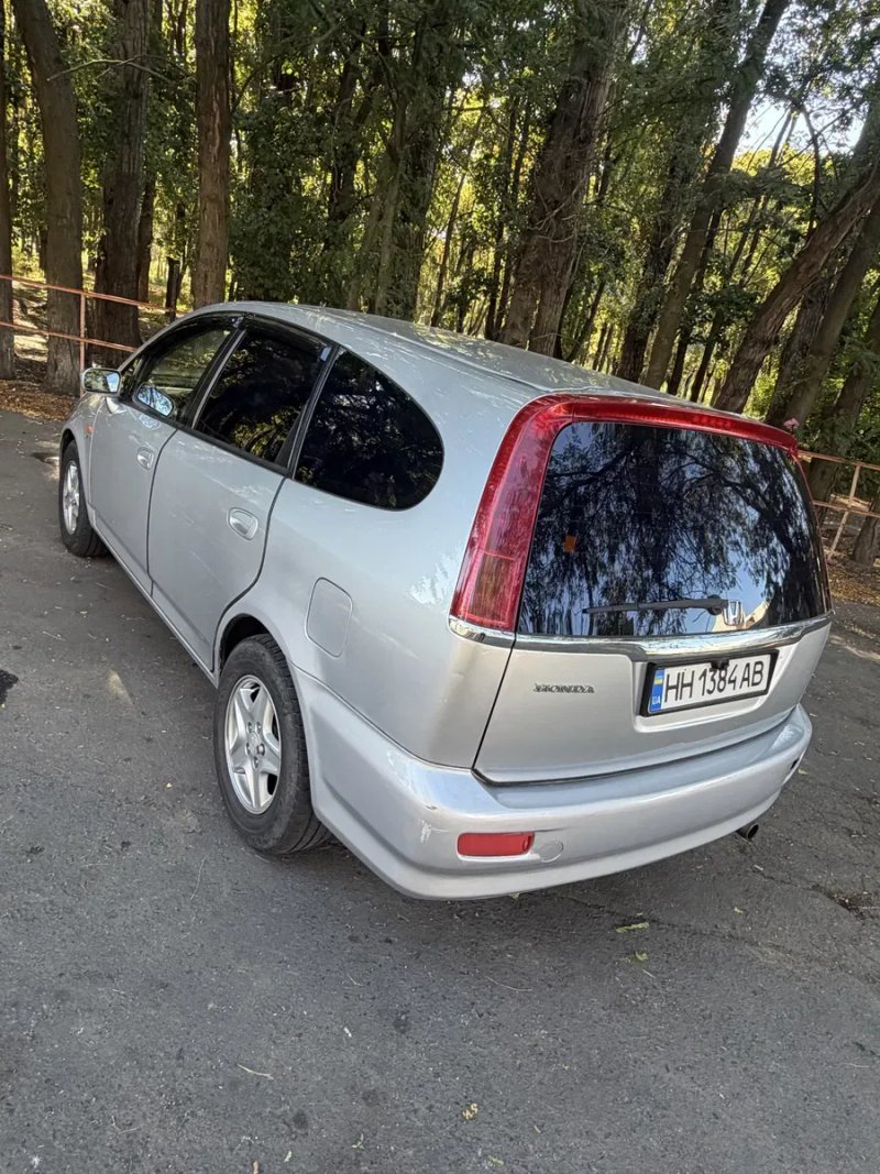 Продам Honda Stream — фото 2