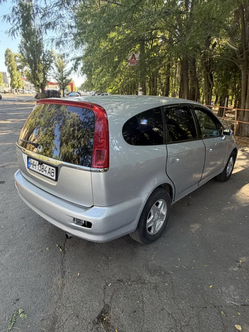 Продам Honda Stream — фото 4