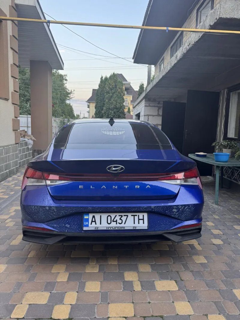 Продам HYUNDAI ELANTRA VII 2022 року 2.0 бензин — фото 5