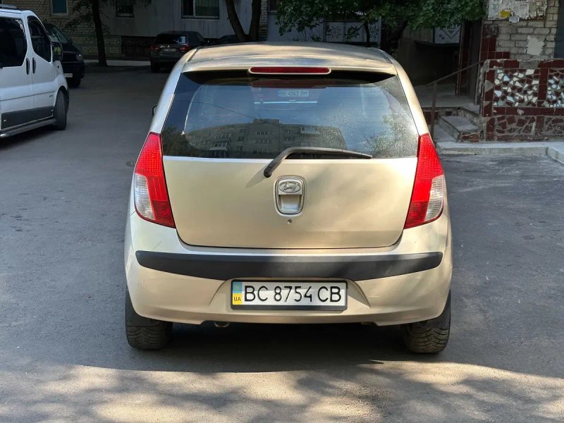 Продам HYUNDAI i10 1.1 автомат 2008р — фото 5