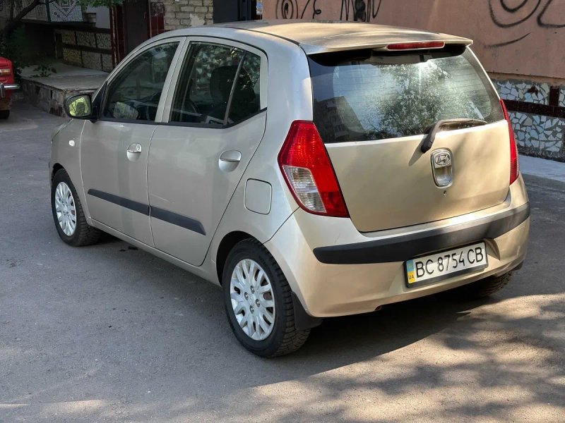 Продам HYUNDAI i10 1.1 автомат 2008р — фото 6