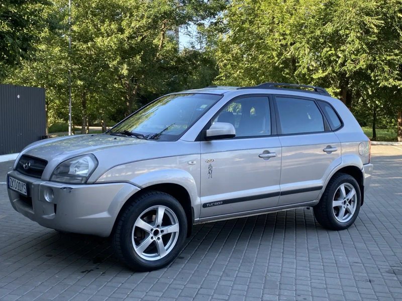 Продам Hyundai Tucson 4х4  2.0 турбо дизель в идеальном состоянии — фото 2