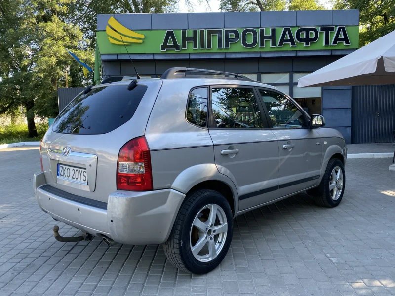 Продам Hyundai Tucson 4х4  2.0 турбо дизель в идеальном состоянии — фото 5