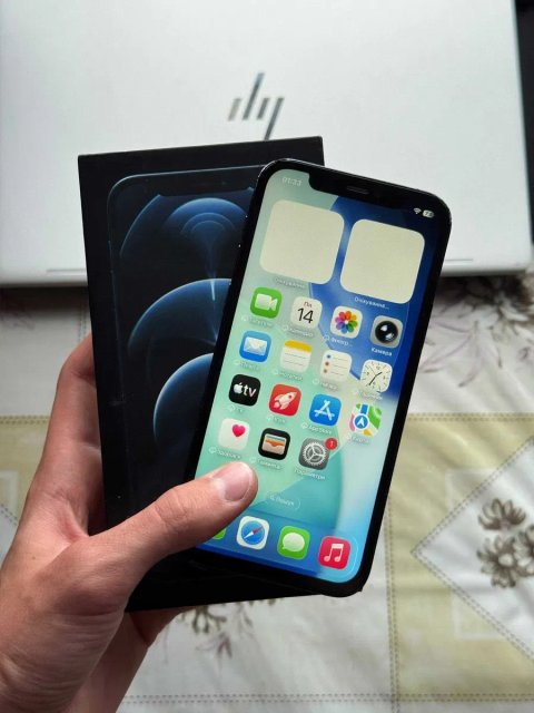 Продам iPhone 12 Pro 256GB у хорошому стані. (Neverlock)