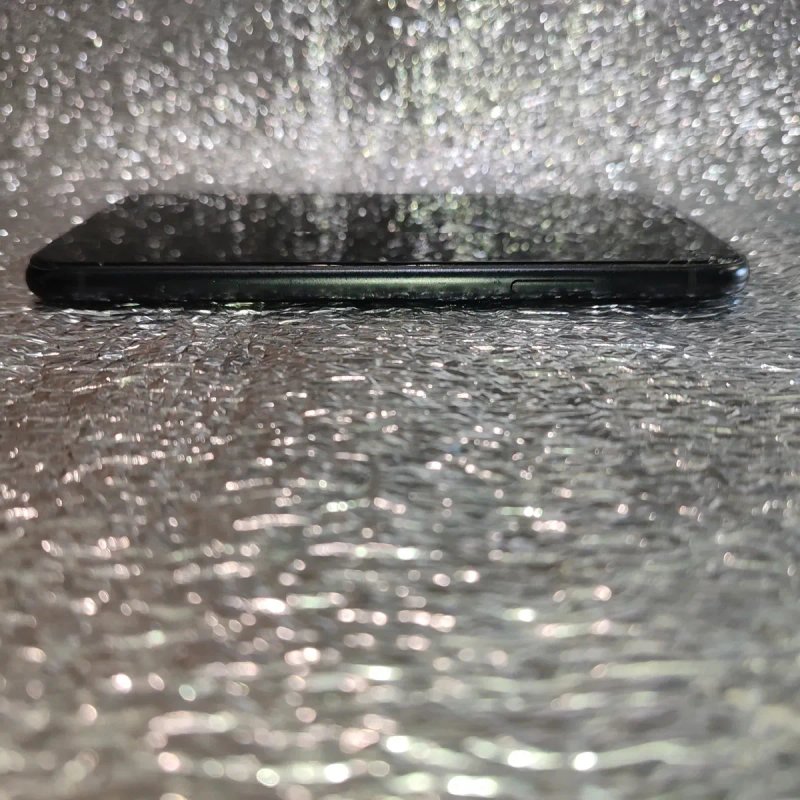 Продам Iphone XR неробочий — фото 4