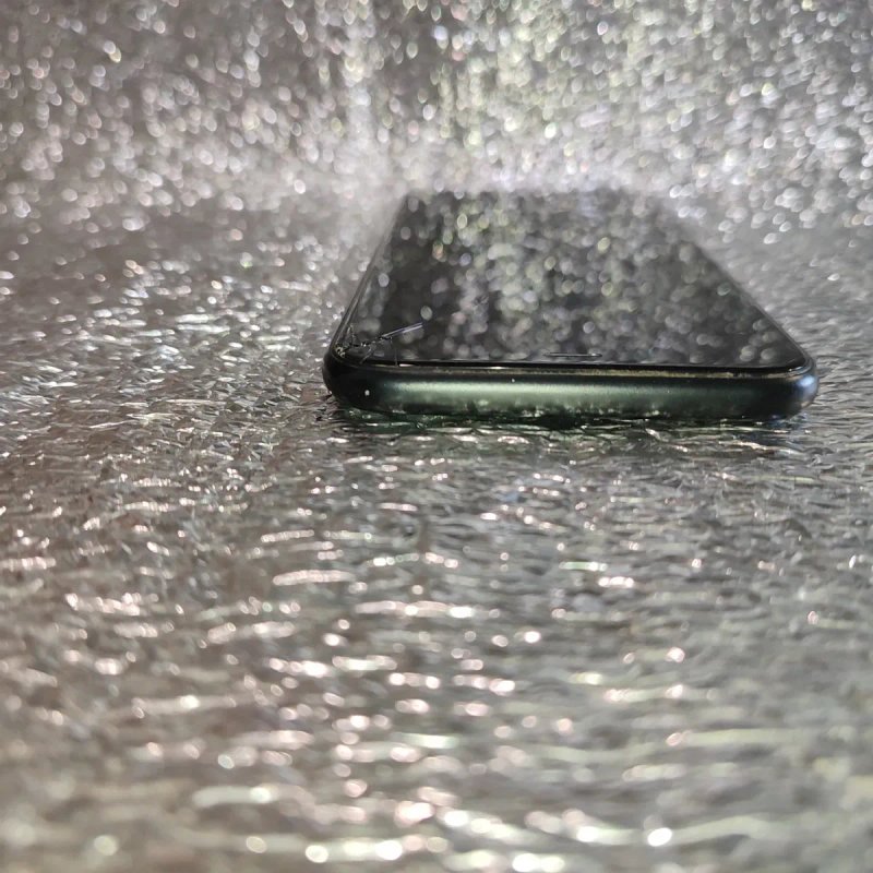 Продам Iphone XR неробочий — фото 5