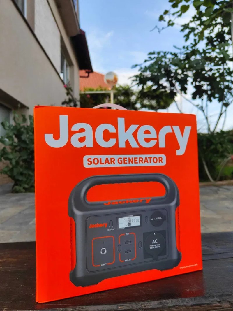 Продам Jackery Explorer 240EU – портативна зарядна станція 240 Wh — фото 4